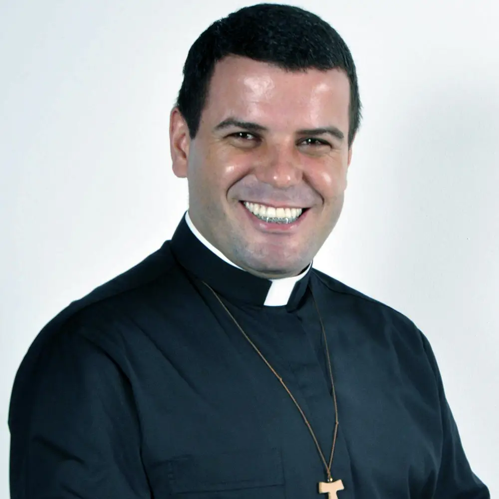 Pe. Halan Melo