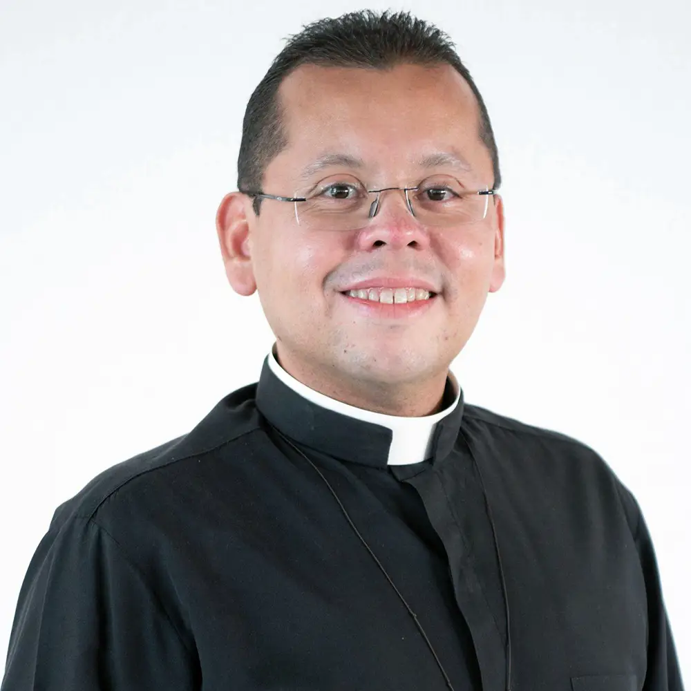 Pe. Leonardo Ribeiro